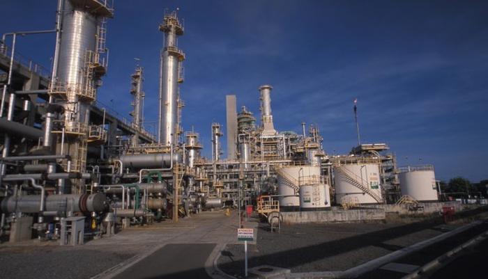 Fundo de Abu Dhabi faz melhor proposta por refinaria da Petrobras