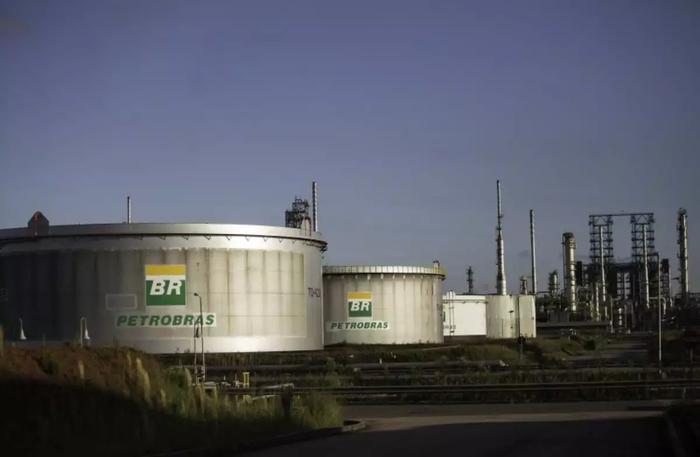 Petrobras conclui testes em escala industrial para produção de 'diesel verde'