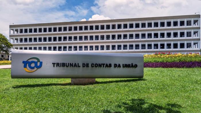 TCU dá parecer favorável à continuidade de venda das refinarias da Petrobras