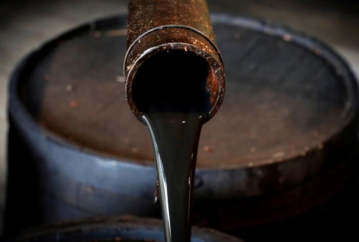 AIE mantém projeção de queda na demanda global por petróleo em 2020