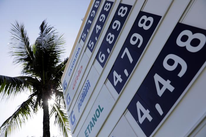 Petrobras eleva preço da gasolina e do diesel na refinaria a partir de quinta