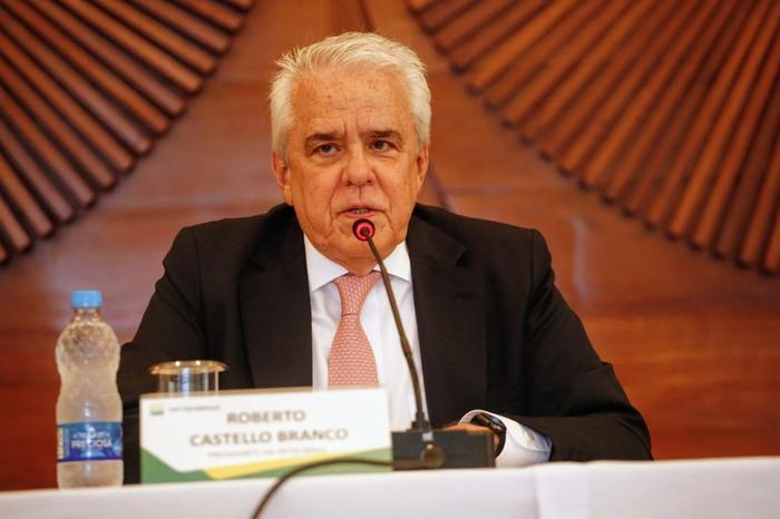 Castello Branco: Vamos concluir venda das 8 refinarias em 2021