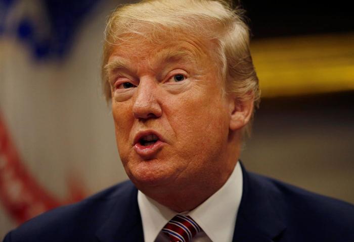 Trump planeja isentar refinarias de misturar biocombustíveis nos EUA, diz agência