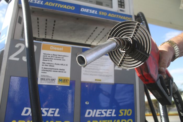 Preço médio do diesel sobe 9,39% nas bombas em março, aponta Ticket Log