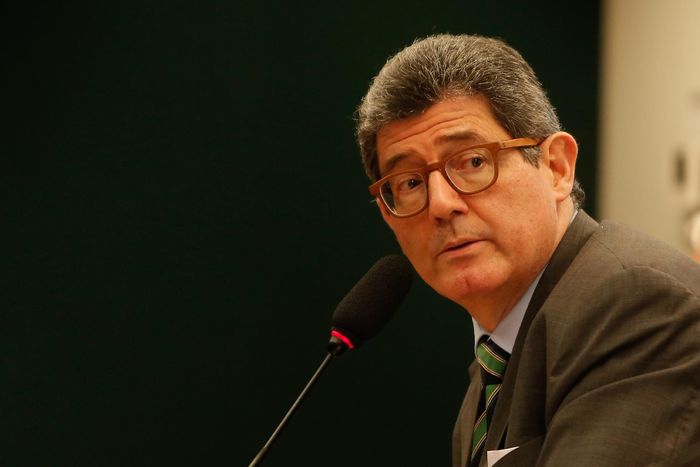 Taxa de emissão de carbono de US$ 8 pode fazer ‘milagres’ no Brasil, diz Levy