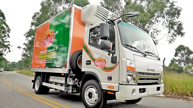 Seara inicia neste mês transporte com caminhão 100% elétrico
