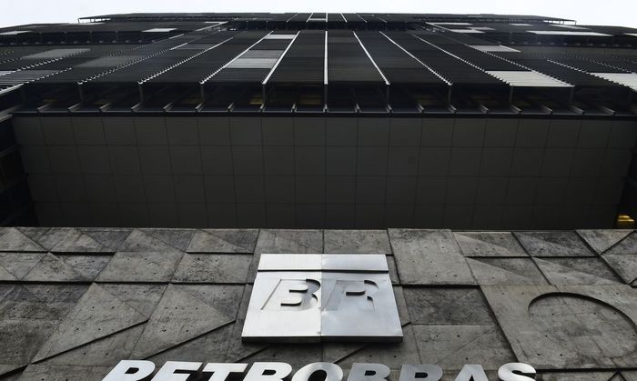 Petrobras discute vender fatia na BR ainda este ano por mais de R$ 8 bilhões, diz agência