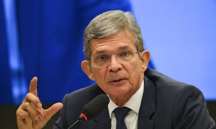 Petrobras aumenta defasagem de preços