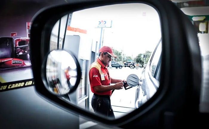 Preço do diesel nos postos do Brasil sobe 23% no 1º semestre, diz Ticket Log