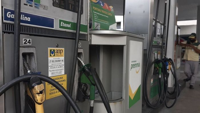 Preço médio do diesel atinge maior nível do ano nos postos do Brasil, diz Ticket Log