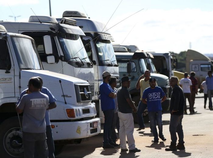 Caminhoneiros mantêm greve a partir da próxima segunda-feira