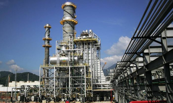 Governo aprova contratar térmicas para reforçar sistema elétrico também em 2022