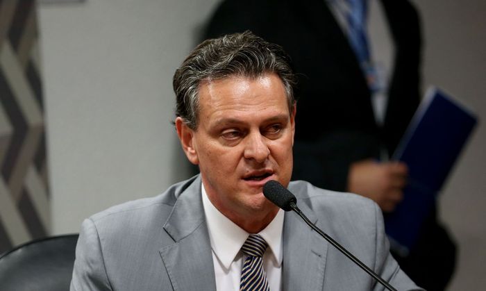 A troca de 100 mil empregos por R$ 0,02