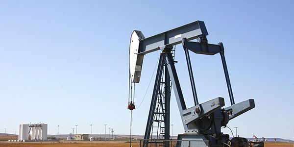 Preço do barril do petróleo se consolida acima dos US$ 80