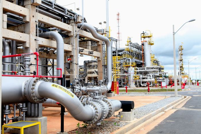 Após reclamação, Petrobras reitera que não está descumprindo contratos