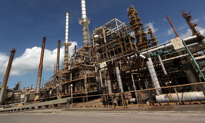 Primeira refinaria da Petrobras a ser privatizada receberá aporte de US$ 500 mi 