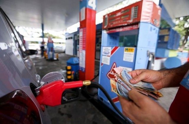 Diesel fica estável nas bombas na 1ª quinzena de dezembro, diz Ticket Log