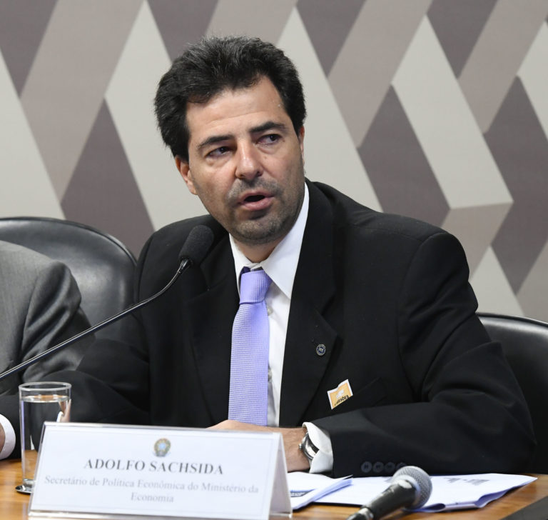 Vamos zerar o PIS Cofins do diesel na 2ª fase, diz Sachsida