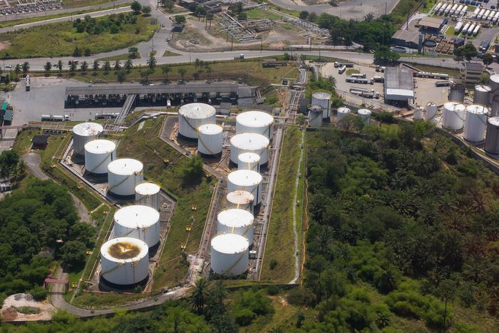 Governo discute aumentar estoque de diesel e consumo do biodiesel para evitar desabastecimento