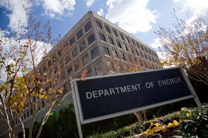 DoE: petróleo Brent deve ficar em média em US$ 108 o barril no 2º semestre