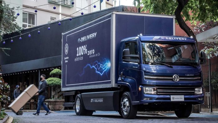 Caminhão elétrico VW e-Delivery tem início de pré-venda no Brasil