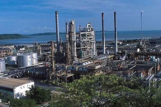 Acelen avalia aumentar capacidade de produção de diesel S-10 em até 20% em Mataripe