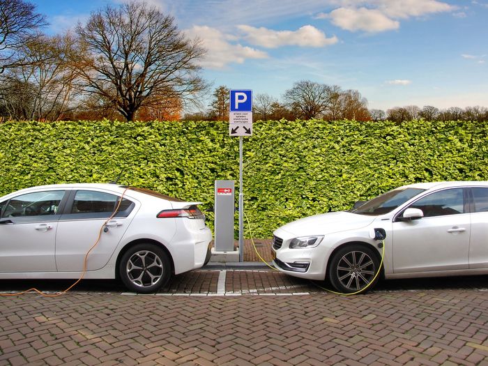 Vendas de carros à gasolina e diesel caem na Europa