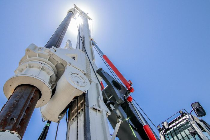 Preço do petróleo recua com sinais de recessão global mais nítidos