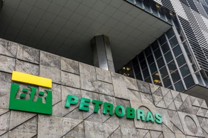 Preço do óleo diesel dobra em um ano e meio e Petrobras não vê tendência de queda