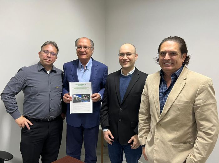 Geraldo Alckmin manifesta apoio ao setor de biodiesel e ao B15