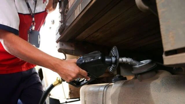Déficit na oferta de diesel no país em outubro deve ser suprido por estoques