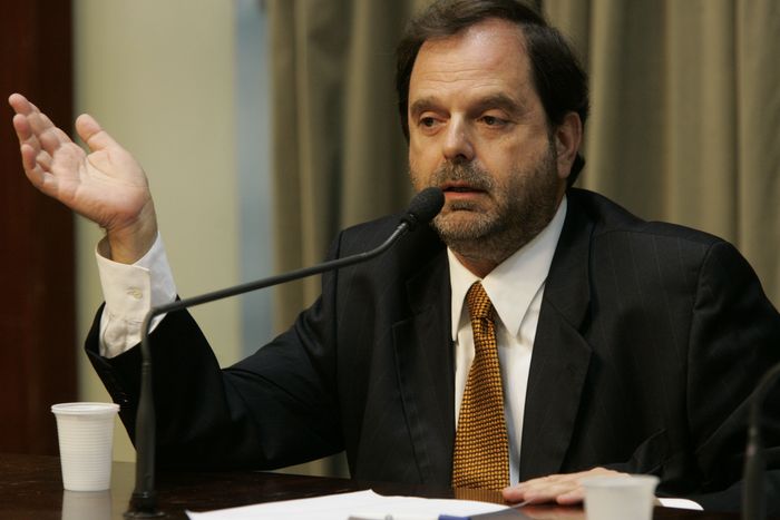 Zylbersztajn considera ‘pouco provável’ que Petrobras reajuste preços agora