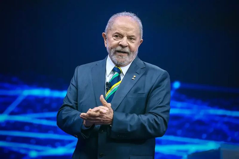 Plano da equipe de Lula de criar preços regionais para combustíveis é de difícil execução, dizem especialistas