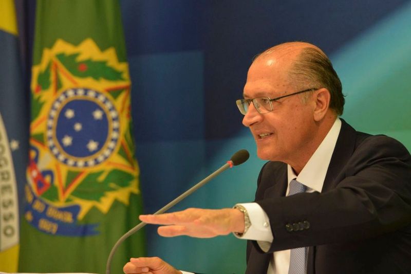 Equipe de transição já pensa em discutir a mistura do biodiesel no Brasil, afirma MME