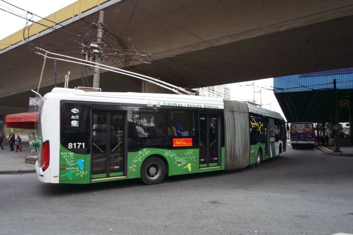 SP tenta trocar ônibus a diesel por elétrico em meio a dúvidas de empresas