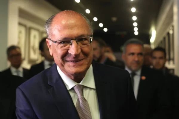 Com impasse em Minas e Energia, setor do biodiesel tenta ponte com Alckmin