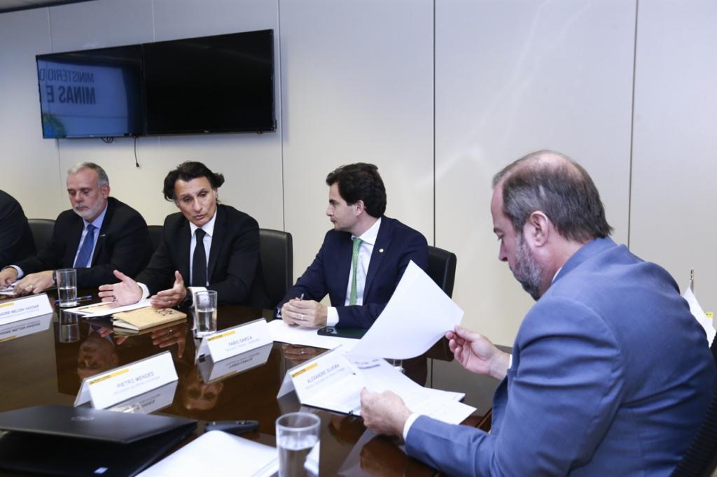 Setor de biodiesel tem primeira reunião com ministro Alexandre Silveira
