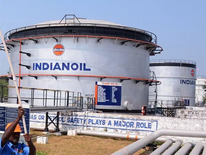 Com petróleo russo, Índia exporta mais ao Ocidente