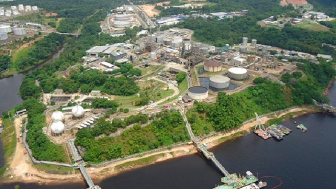 Refinaria diminui preço de gasolina e diesel para as distribuidoras
