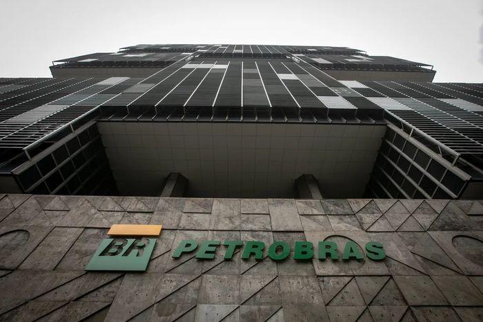 Para compensar fim de isenção, Petrobras reduz gasolina e diesel