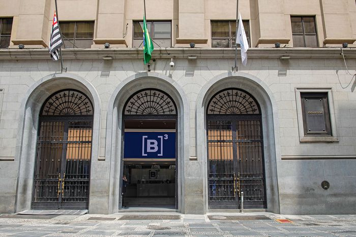 CBios sobem 2,5% na segunda quinzena de fevereiro e voltam a ultrapassar R$ 100
