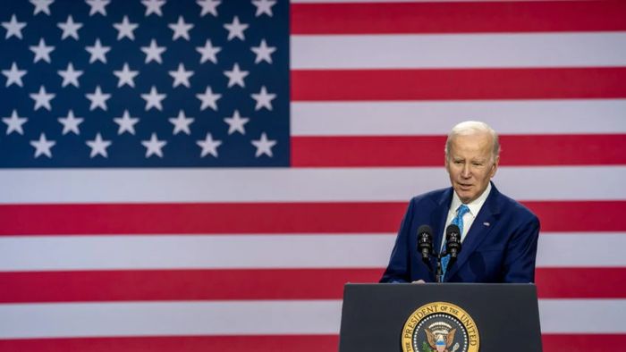 Biden aprova projeto polêmico de extração de petróleo no Alasca