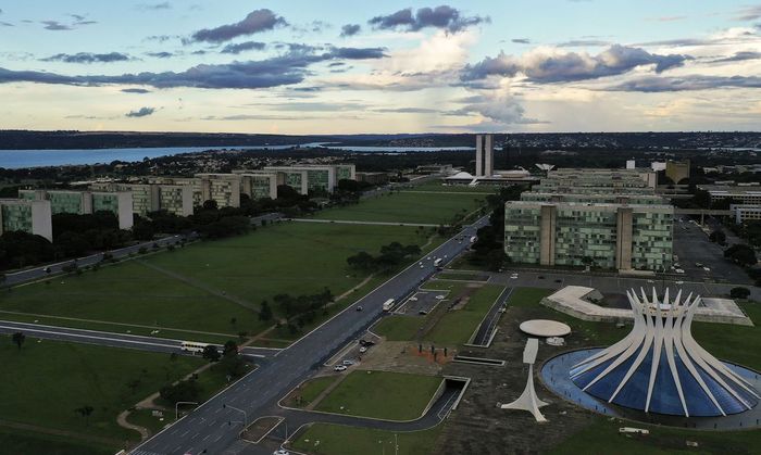 Ministérios discutem aumento gradual da mistura do biodiesel para 15%