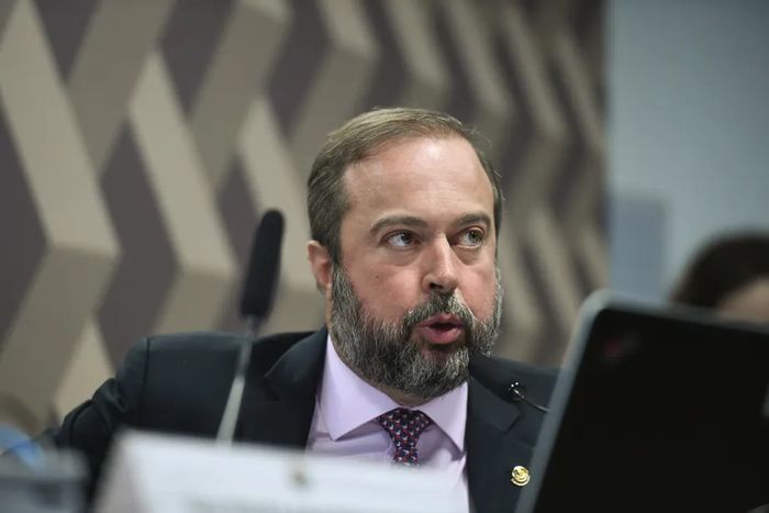 MME pede que nova diretoria da Petrobras faça estudos mais aprofundados sobre venda de ativos