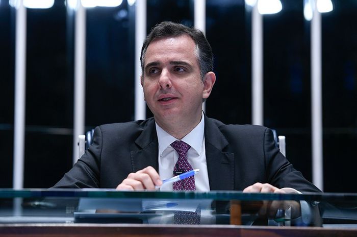 Pacheco prorroga vigência de MP que isenta diesel e biodiesel do PIS/Cofins