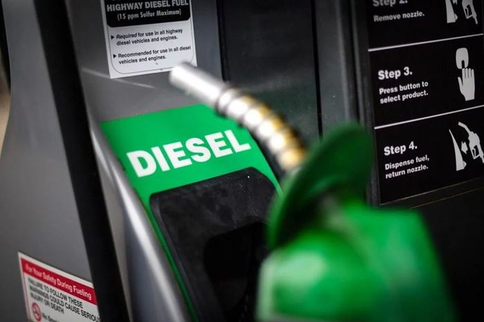 Diesel S-10 recua 3,65% nos postos do Brasil em março, diz Ticket Log