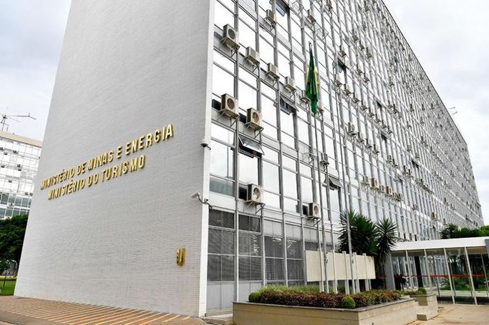 Ministério irá manter indicações inelegíveis ao conselho da Petrobras, diz estatal em ofício
