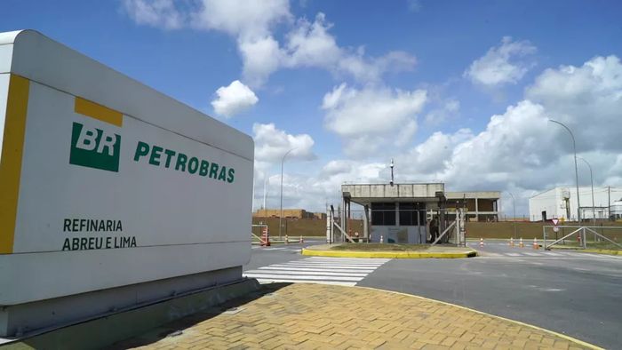 Petrobras anuncia investimentos na modernização de Abreu e Lima