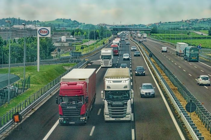 Descarbonização do transporte pede “senso de urgência maior”, diz estudo da DNV