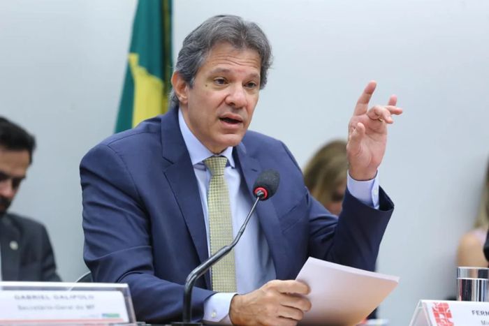 Haddad diz que impostos do diesel voltarão a ser cobrados a partir de setembro